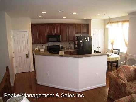 4th image of 13659 Venturi Ln