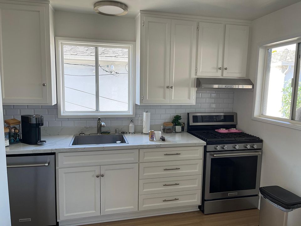 1st image of 1405 N Bayfront #1/2