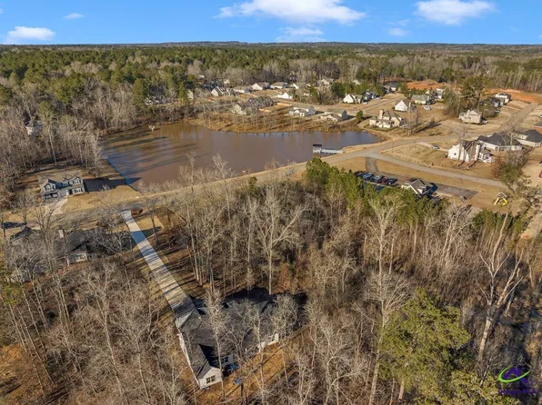 128 Piedmont Lake Dr, Gray, GA 31032