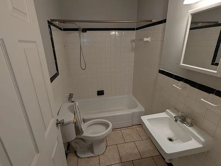 701 S Chapman St #1 — Photo 6