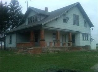 3677 S Base Rd, Winchester, IN 47394