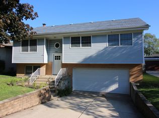 5820 Kouba Dr, Berkeley, IL 60163