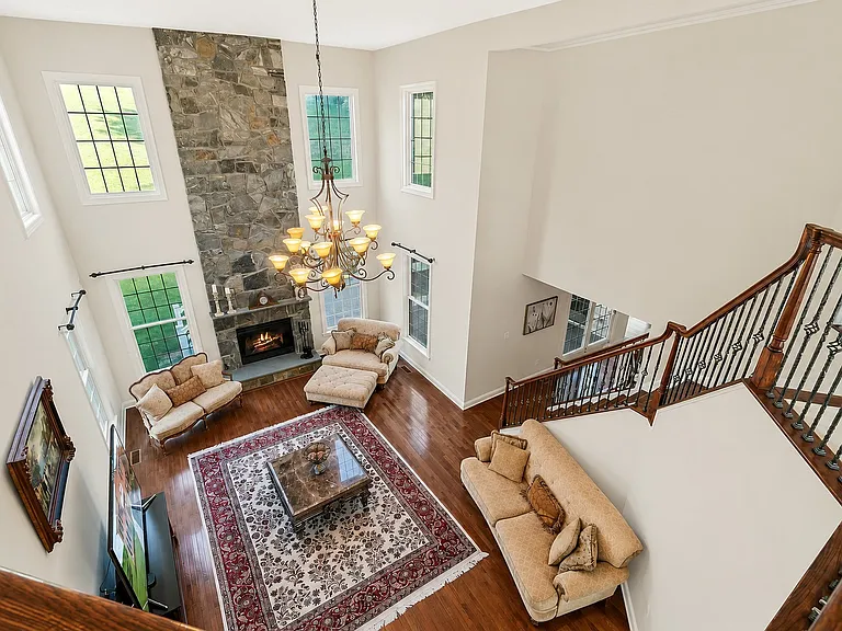 15000 Barlow Dr — Photo 5