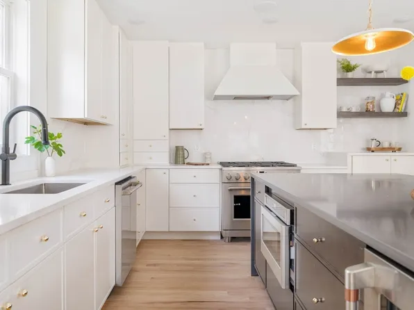 53 Concord Ave, Somerville, MA 02143