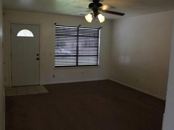 4th image of 3216 Beechwood Dr