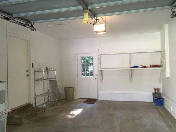 5th image of 2411 Lola Dr