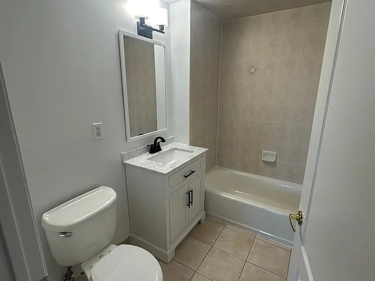 415 Newark St #3F — Photo 11