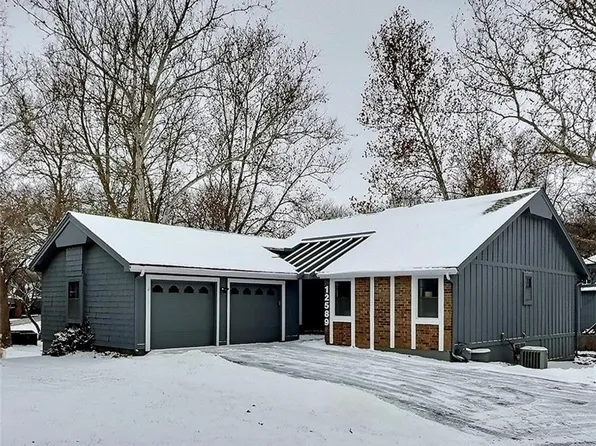 12589 W 82nd Ter, Lenexa, KS 66215