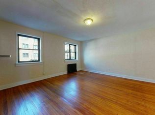 20-62 Crescent St #2A, Astoria, NY 11105