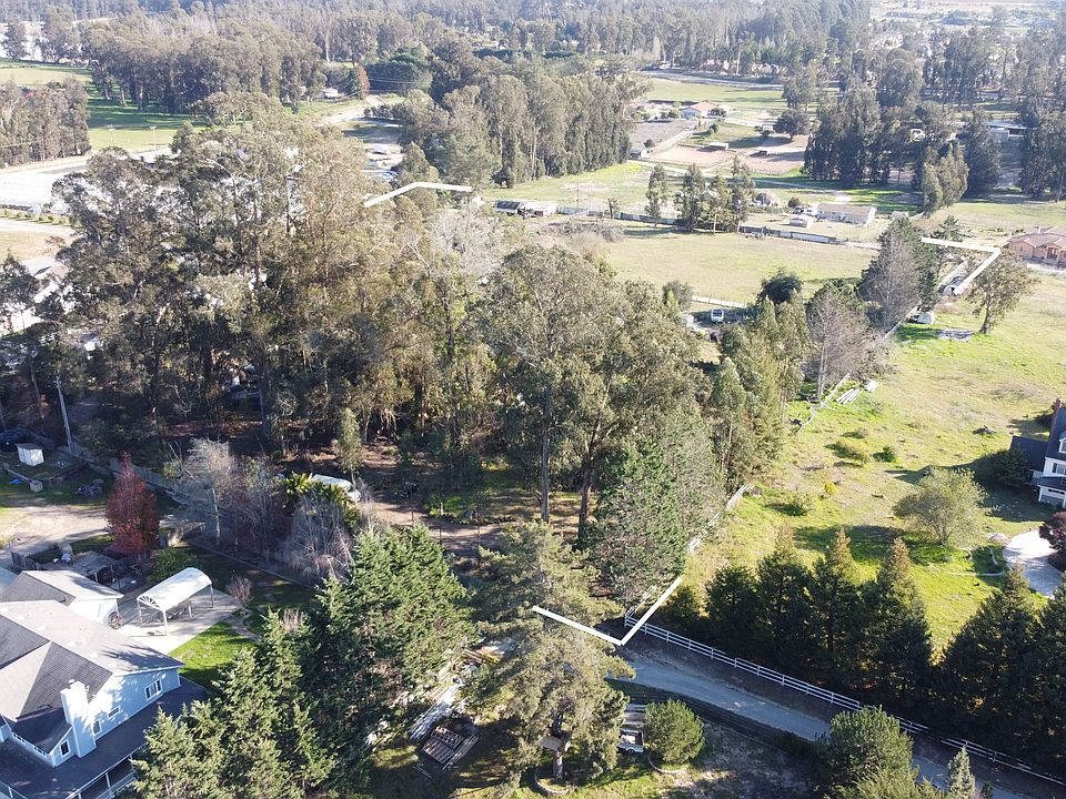 1st image of 765 Country Wood Ln