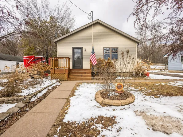 9424 Cable Rd, Little Falls, MN 56345