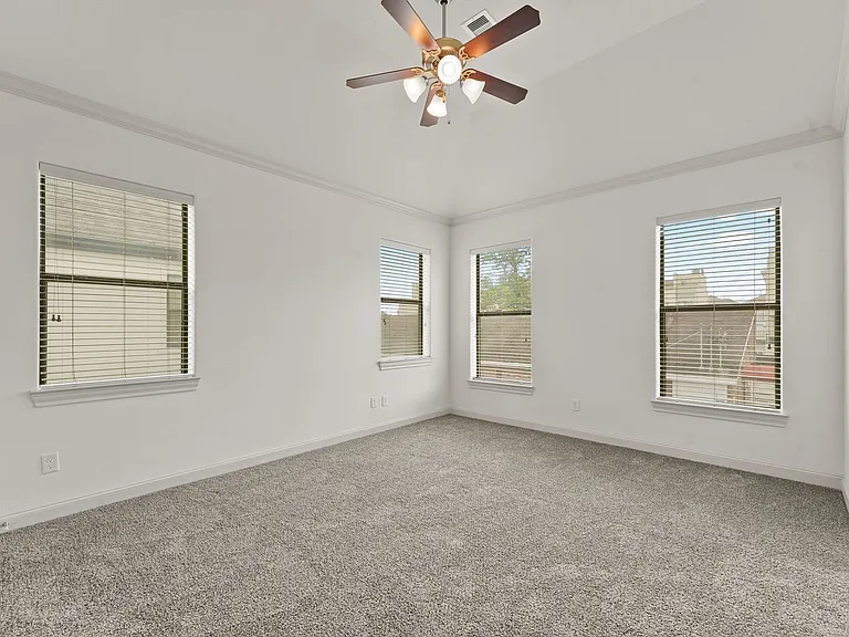 2305 Bastrop St #A — Photo 12