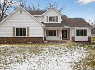 5150 Edward James Dr, Howell, MI 48843