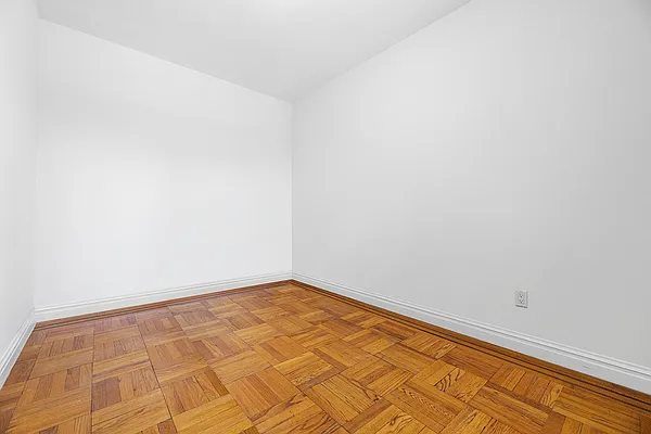 Rented by REAL New York | media 16