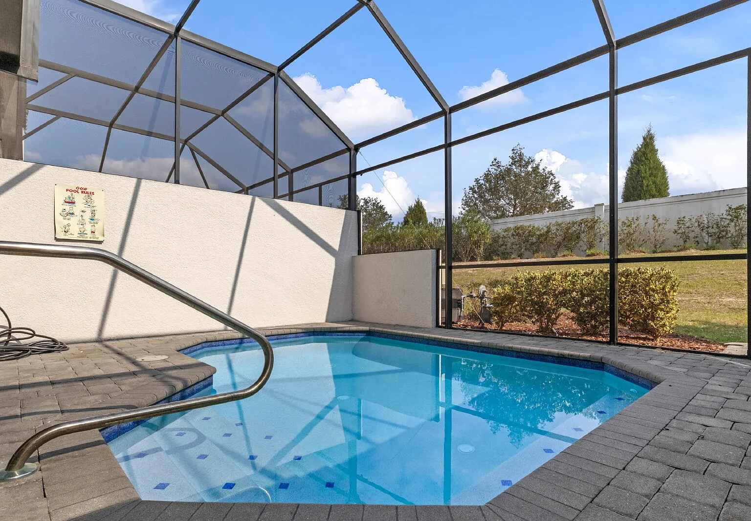 4 bed, 4.0 bath, 2094 sqft, $2,595 — Photo 2
