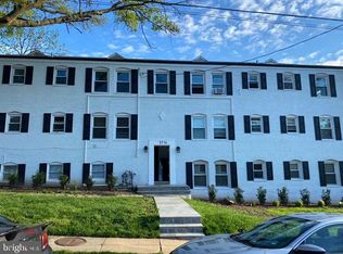 5714 11th St N APT 5, Arlington, VA 22205
