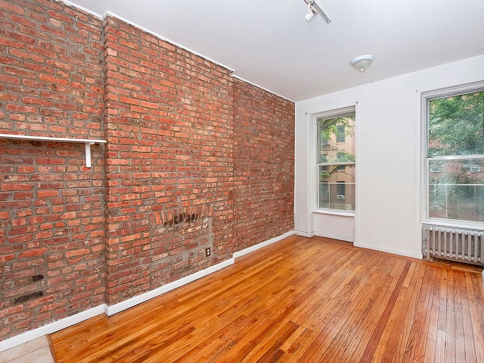 1st image of 453 W 47th St APT 3