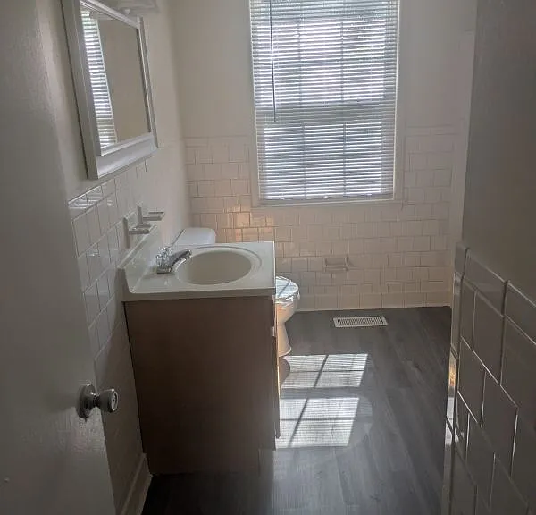 Aquahart Manor — Photo 42