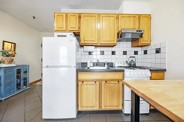 Rented by The Leasing Office | media 6