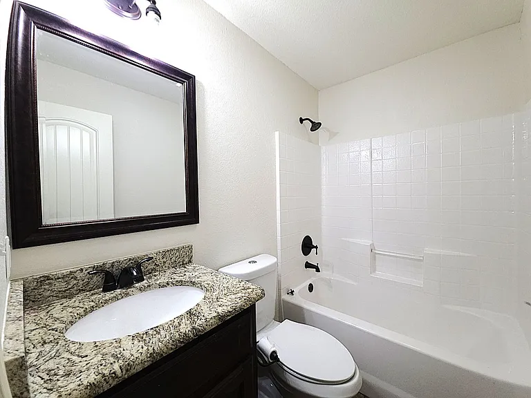 1424 Dogwood St — Photo 13