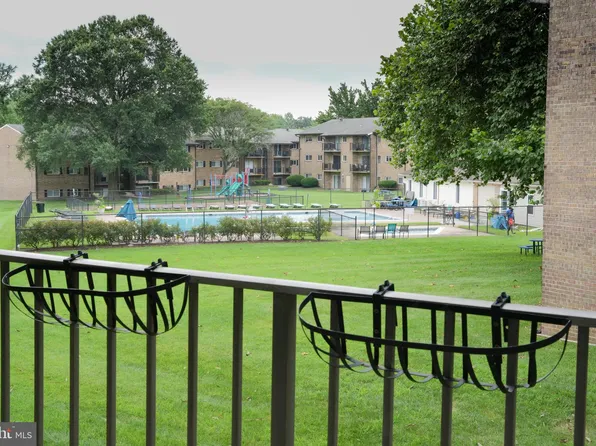 360 Gatewater Ct #D, Glen Burnie, MD 21060