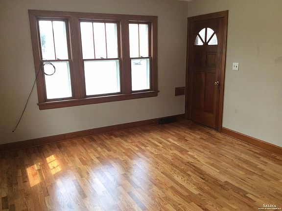 2nd image of 235 Baker St