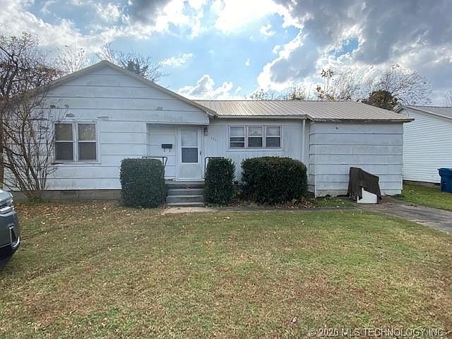 1st image of 304 W Tyler Ave