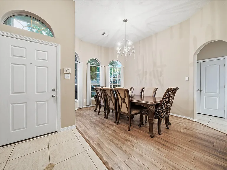 5106 Westwood Pines Dr — Photo 3
