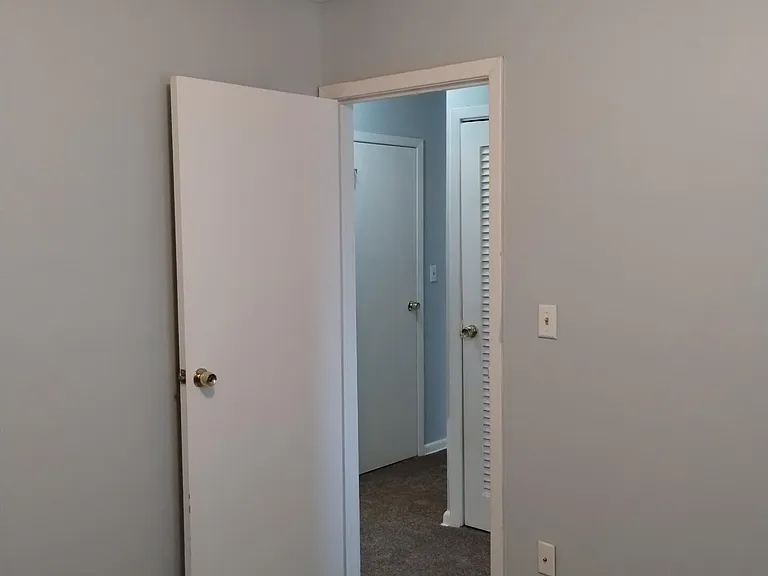4404 Annapolis Ave — Photo 13