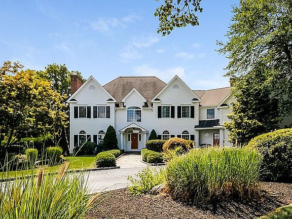 Freshly painted Nov 2016!