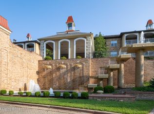 5701 Coach Gate Wynde APT 36, Louisville, KY 40207