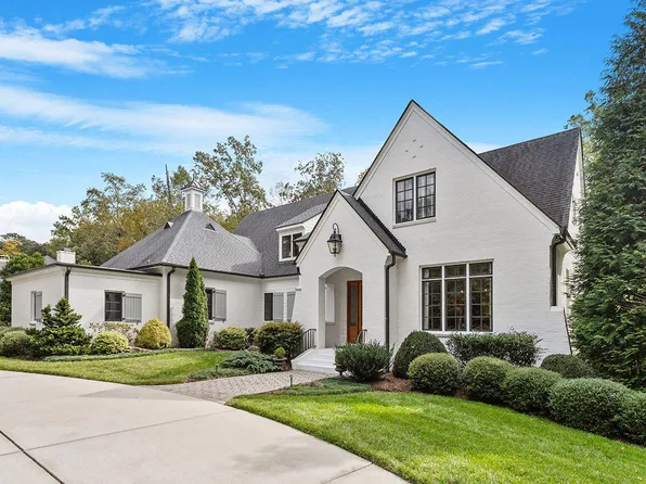 230 Lancaster Dr, Chapel Hill, NC 27517