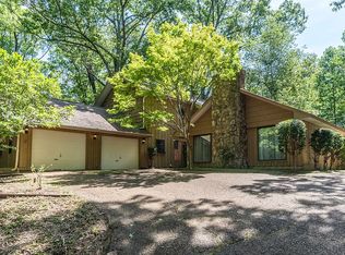 109 Crescent Cv, Columbus, MS 39705