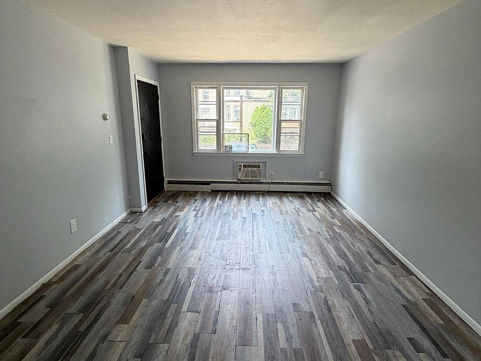 1st image of 1611 Oliver St #1R