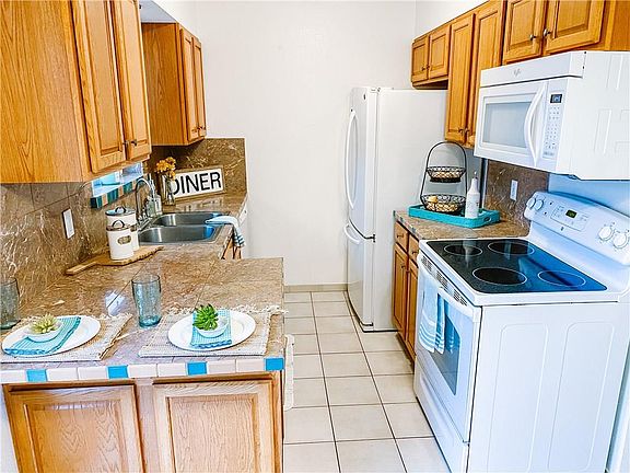 3rd image of 17338 N County Road 3070