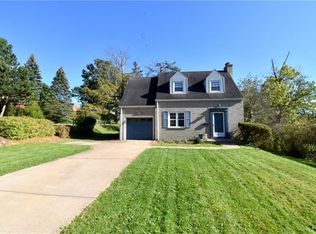 22 Old Ox Rd, Bethel Park, PA 15102