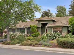 1130 Meadow Dr, Livermore, CA 94551