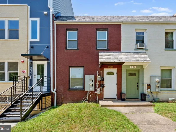 834 19th St NE, Washington, DC 20002