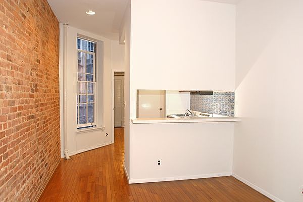 1st image of 322 E 81st St APT 1FE