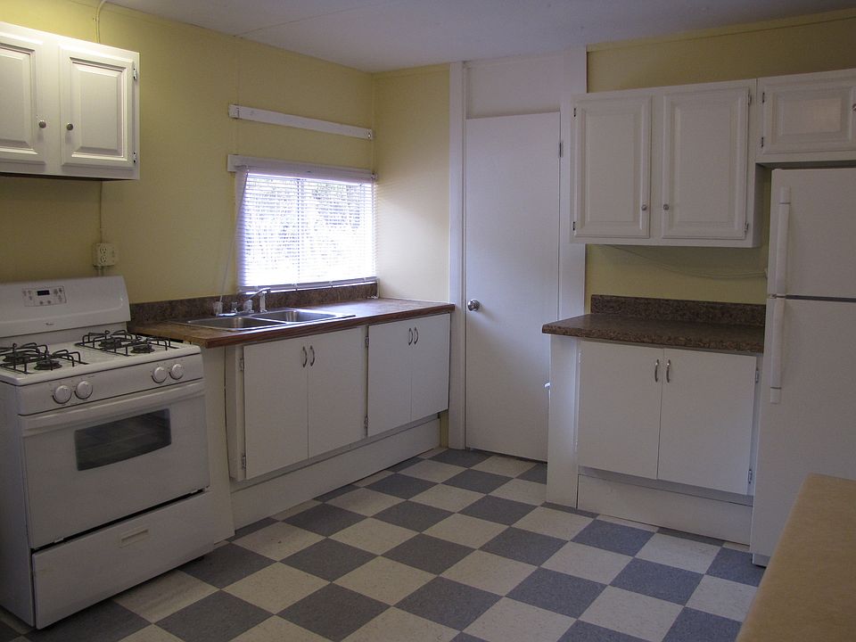 2nd image of 17 William Jenkins Rd