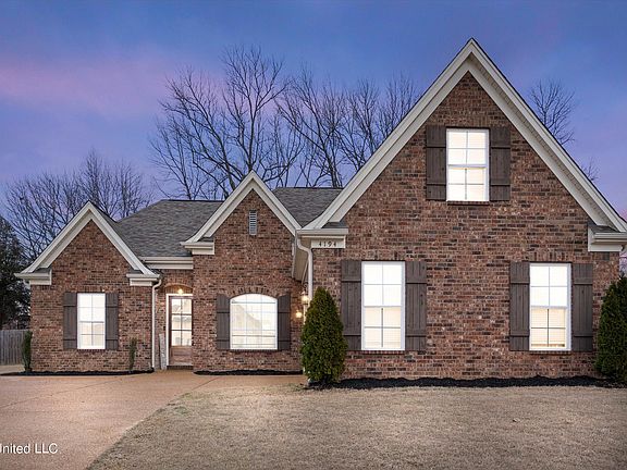 2nd image of 4194 E Vineyard Dr