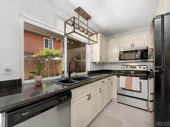 1690 Summertime Dr, El Cajon, CA 92021