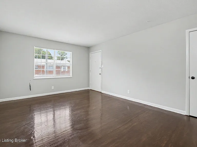 2632 Lindsay Ave #C4 — Photo 6