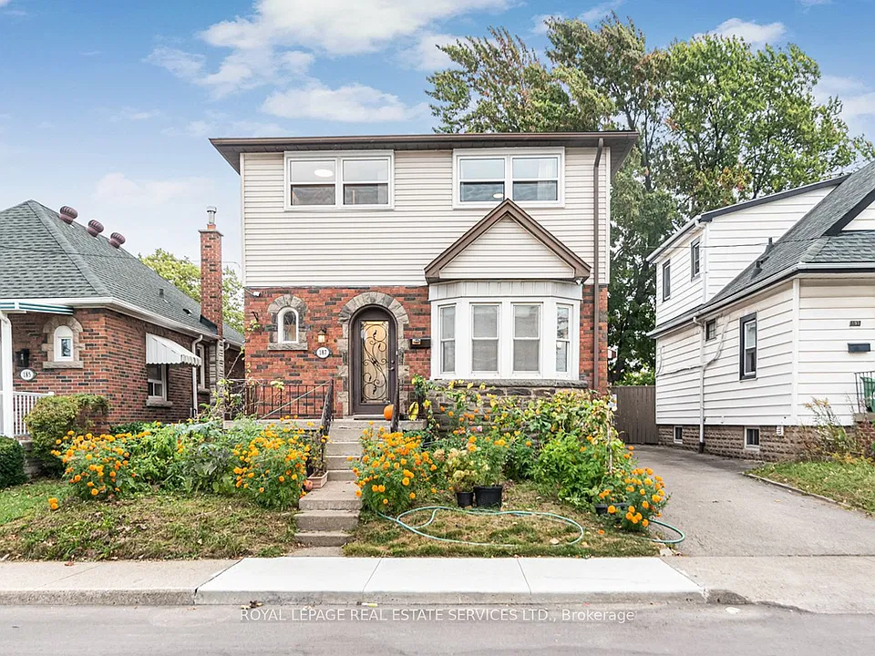 187 W 2nd St