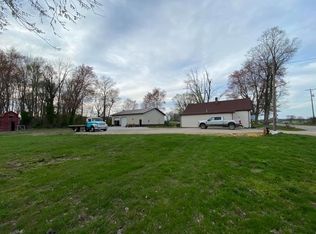 10111 Folsomville Rd, Tennyson, IN 47637