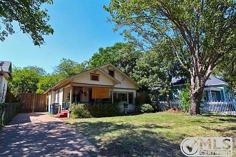2nd image of 1105 Woodlawn Ave