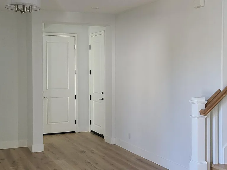 324 Grand Blvd — Photo 10
