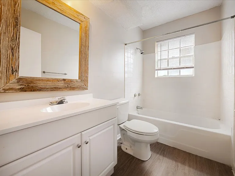 Graceland Pointe Apartments: Modern Style, Excellent Value in Memphis — Photo 4