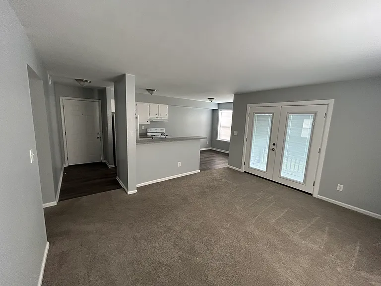 9511 4th Bay St #1 — Photo 2