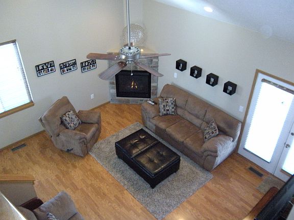 3rd image of 630 E Columbus St